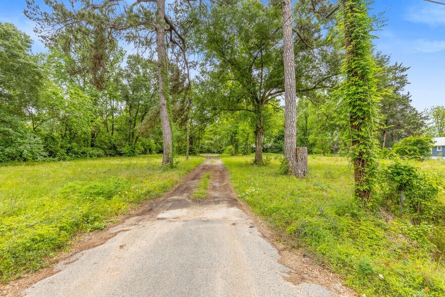 More Photos Of FM 2090, Splendora Land For Lease