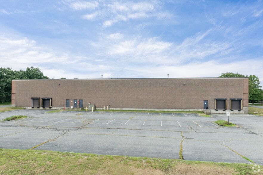 More Photos Of 225 Beal St, Hingham Warehouse For Sale