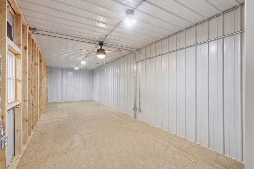 More Photos Of 1650 Commercial Dr, Walford Warehouse For Sale