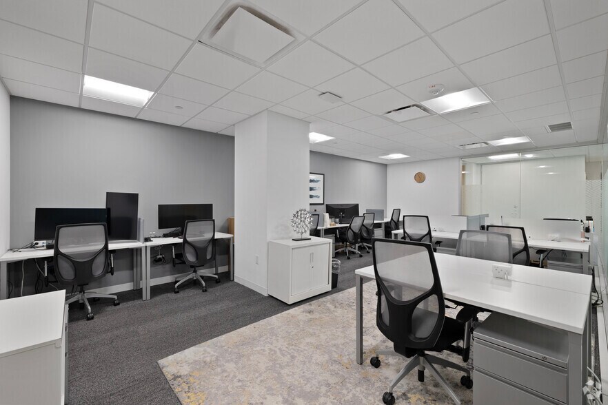 More Photos Of 218 NW 24th St, Miami Coworking Space