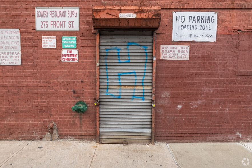 More Photos Of 275 Front St, Brooklyn Industrial For Sale