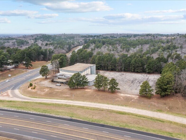 More Photos Of 1819 Spring St, Palestine Specialty For Sale