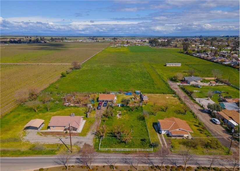 Primary Photo Of 13671-1 Road 28, Madera Land For Sale