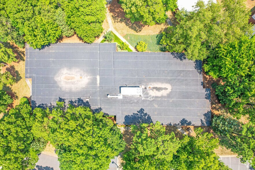 More Photos Of 5727 Westpark Dr, Charlotte Medical For Lease