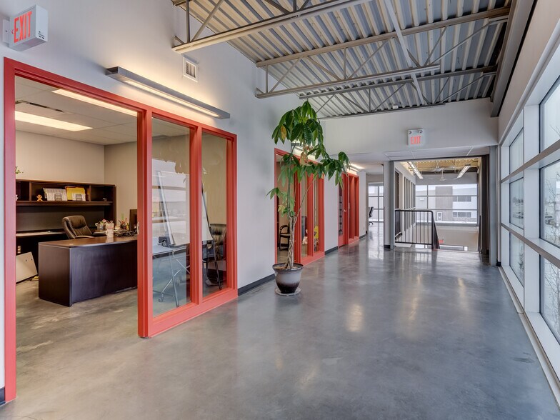 More Photos Of 7005 44 St, Lloydminster Unknown For Lease