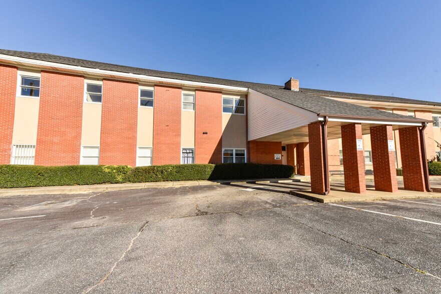 More Photos Of 3901 Raeford Rd, Fayetteville Religious Facility For Lease