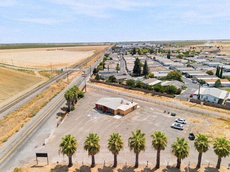 More Photos Of 4930 W County Rd, Dunnigan Hotel For Sale
