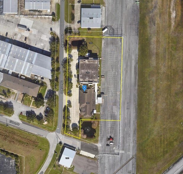 More Photos Of 1991-1993 Industrial Dr, Deland Office For Sale
