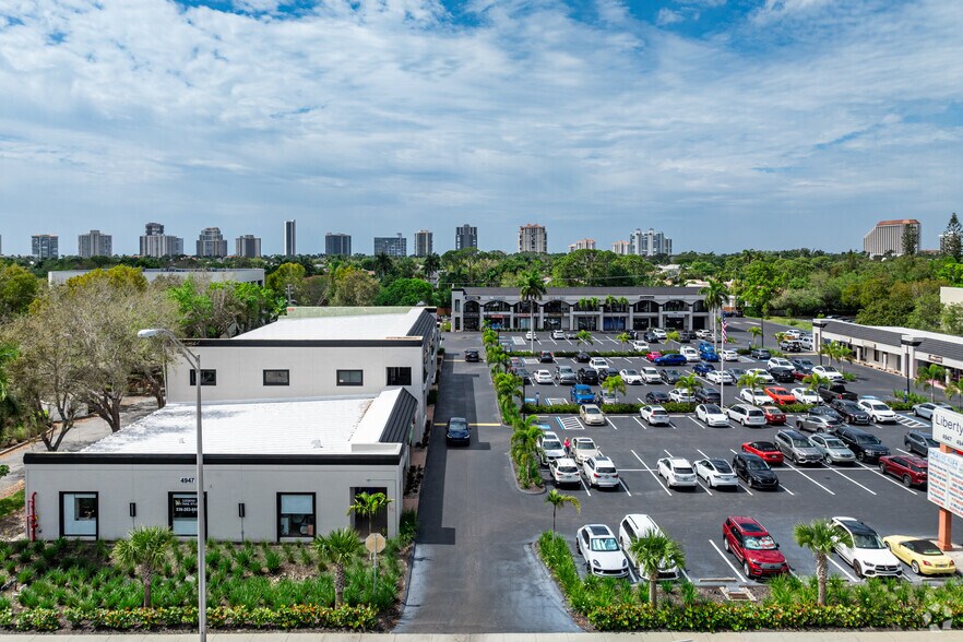 More Photos Of 4947 Tamiami Trl N, Naples Storefront For Lease