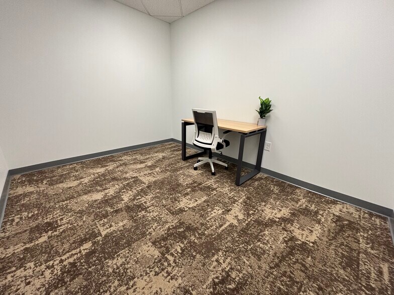 More Photos Of 7965 N High St, Columbus Coworking Space