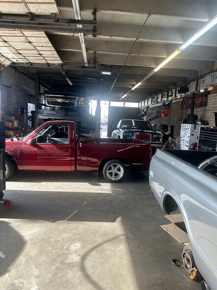 More Photos Of 324 N Country Club Dr, Mesa Carwash For Lease