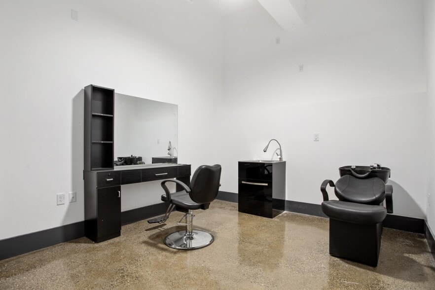 More Photos Of 22-44 Eastern Ave, Malden Office For Lease