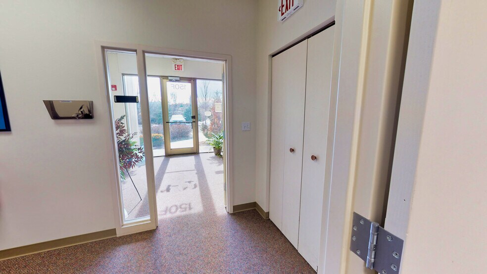 More Photos Of 150 Kendall Point Dr, Oswego Manufacturing For Lease