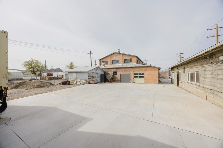 More Photos Of 755 W Silver St, Elko Contractor Storage Yard For Lease