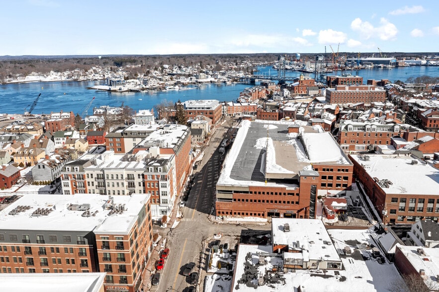 More Photos Of 172 Hanover St, Portsmouth Restaurant For Sale