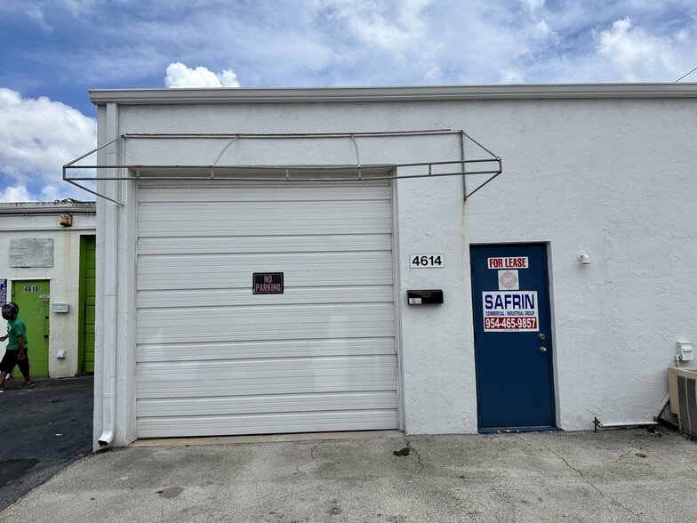 Primary Photo Of 4613-4615 NW 8th Ave, Oakland Park Warehouse For Lease