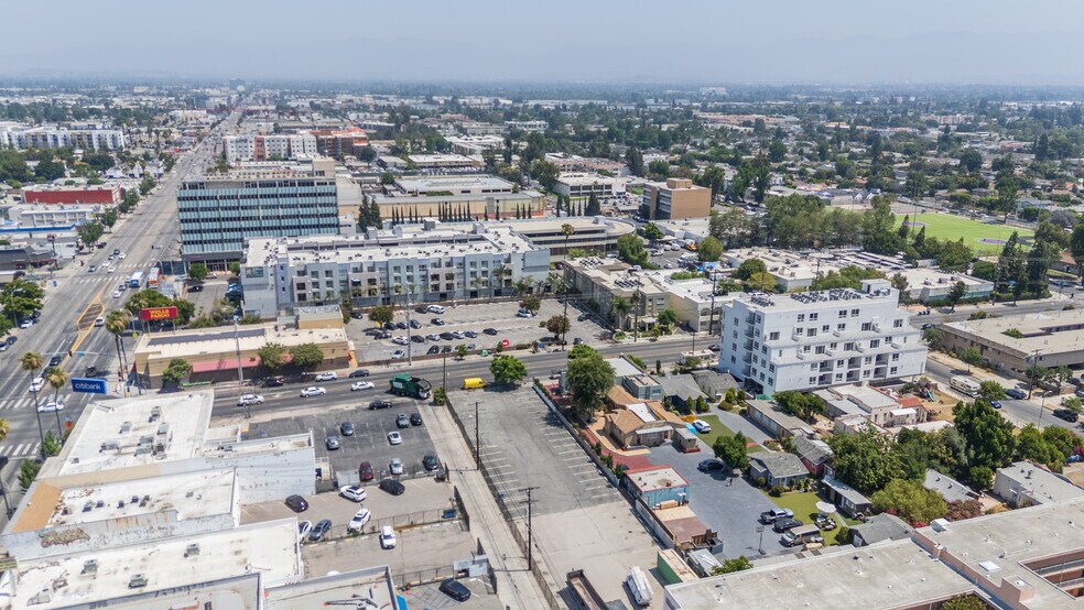 More Photos Of 14430 Vanowen St, Van Nuys Land For Sale