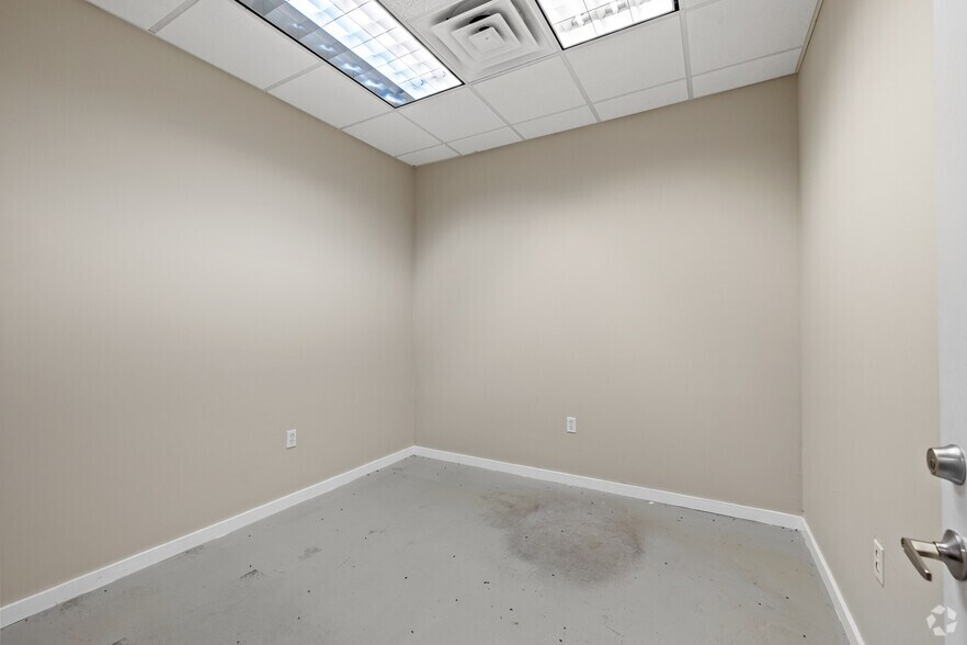 More Photos Of 410 Millennium Dr, Kyle Unknown For Lease