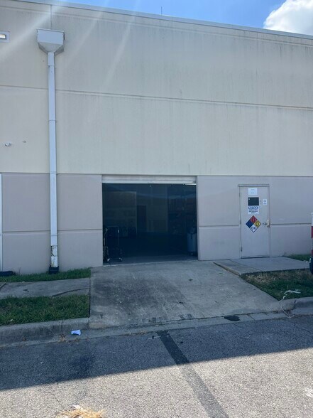 More Photos Of 1806 33rd St, Orlando Flex For Sale