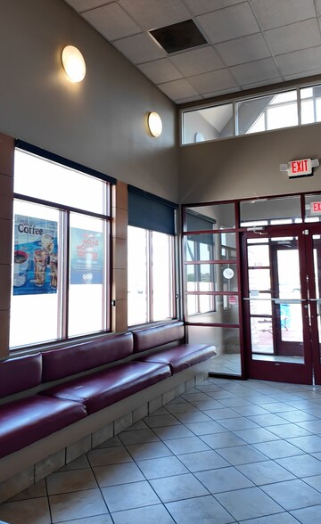 More Photos Of 2529 S Canal St, Carlsbad Restaurant For Sale