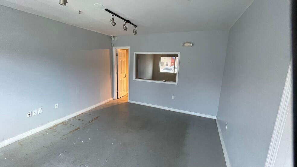 More Photos Of 16300 SW 137th Ave, Miami Warehouse For Sale