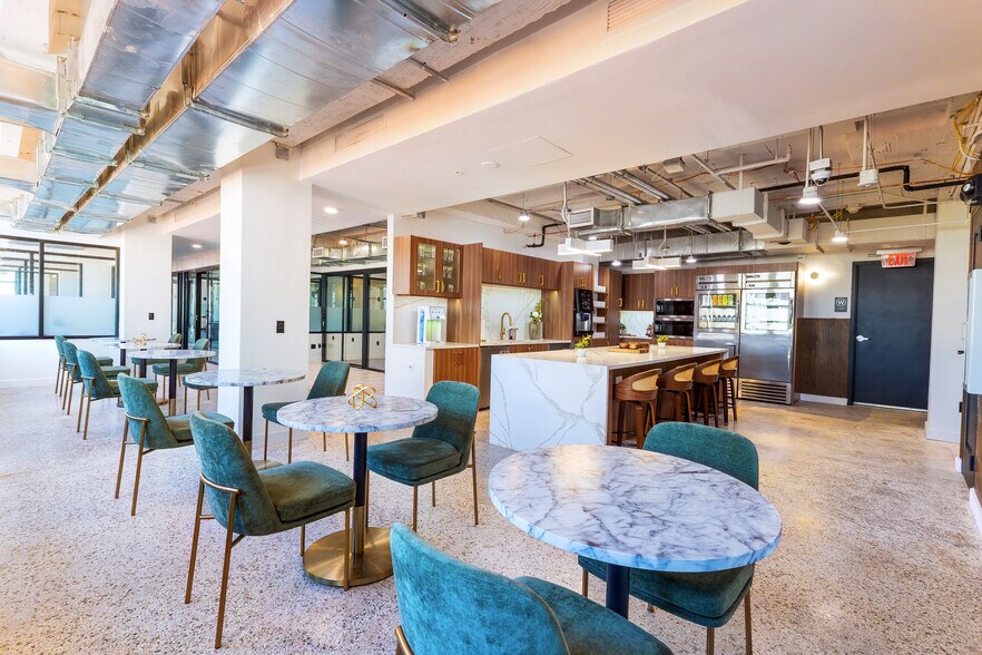 More Photos Of 117 NE 1st Ave, Miami Coworking Space