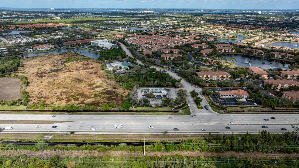 More Photos Of 9001 Park Royal Dr, Fort Myers Restaurant For Sale