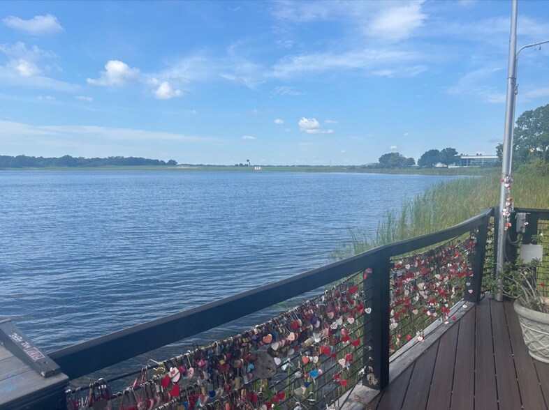 More Photos Of 5300 E Colonial Dr, Orlando Restaurant For Sale