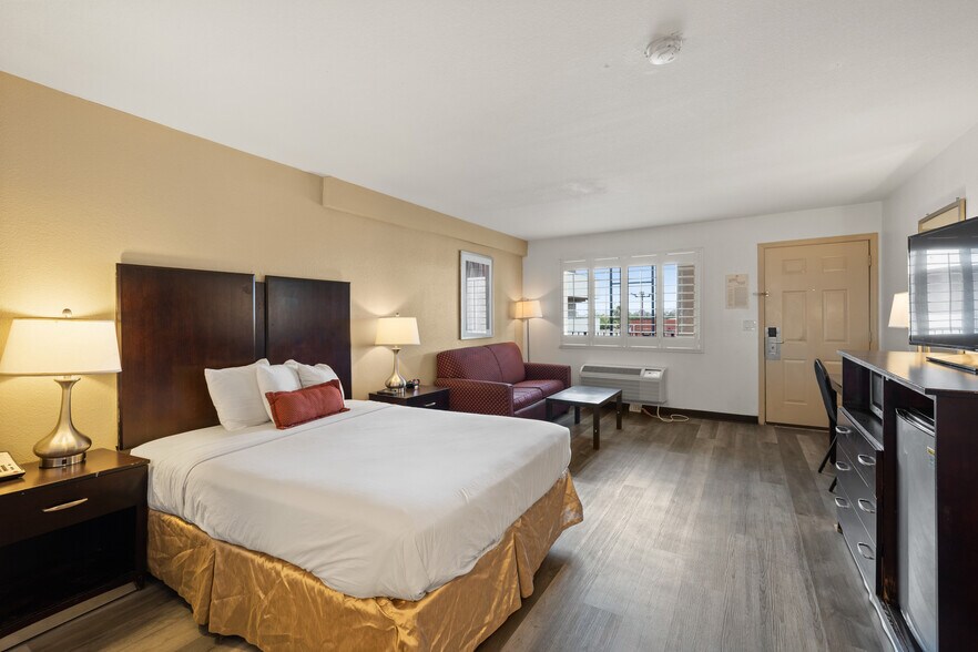 More Photos Of 1701 W Baseline Rd, Tempe Hotel For Sale