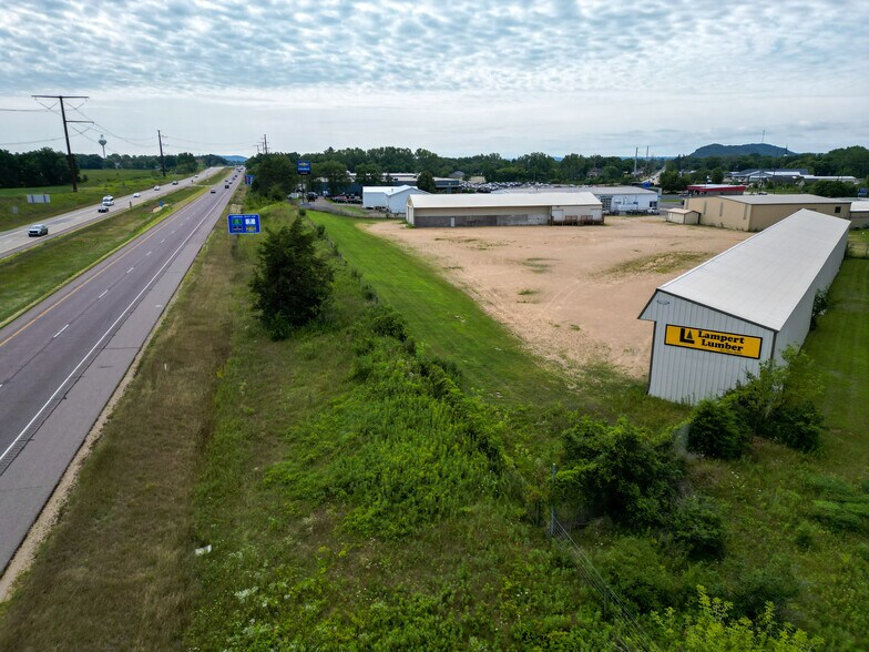 More Photos Of 804 N Union St, Mauston Freestanding For Lease