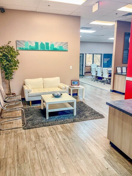 More Photos Of 34225 N 27th Dr, Phoenix Medical For Sale