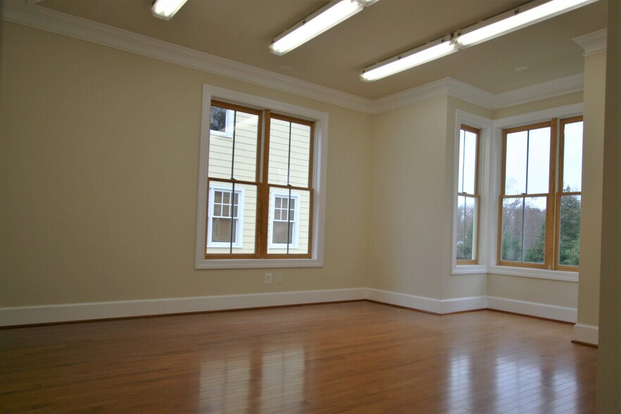 More Photos Of 15134 Barnesville Rd, Boyds Storefront Retail Office For Lease