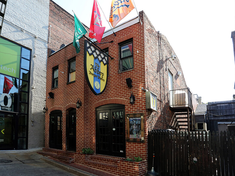 Primary Photo Of 1041-1043 Marshall St, Baltimore Bar For Sale