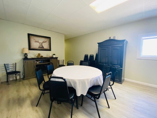 More Photos Of 688 Main St, Walden Restaurant For Sale