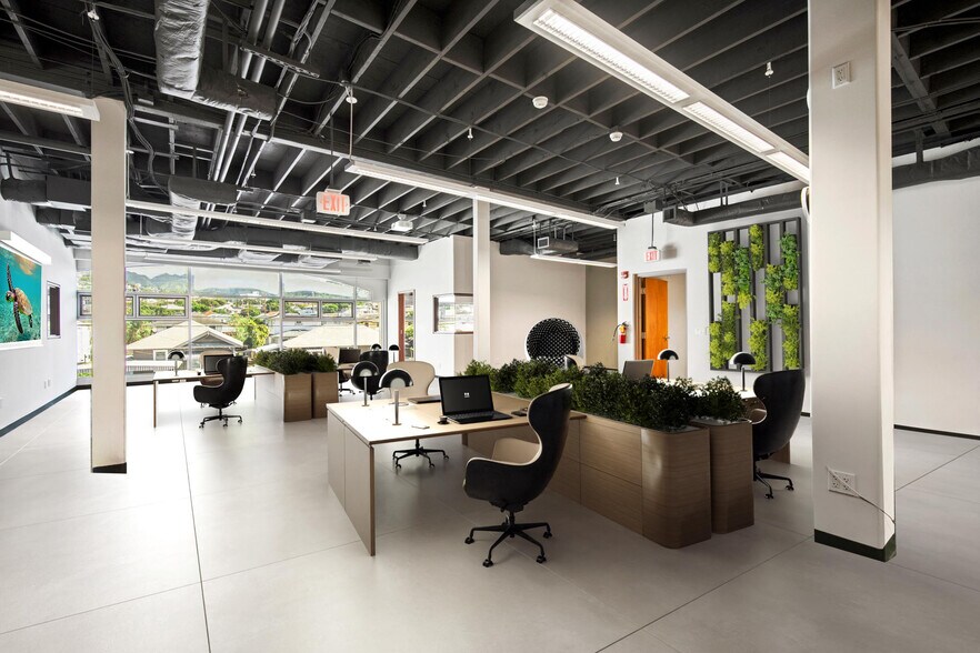 More Photos Of 3113 Olu St, Honolulu Office For Sale