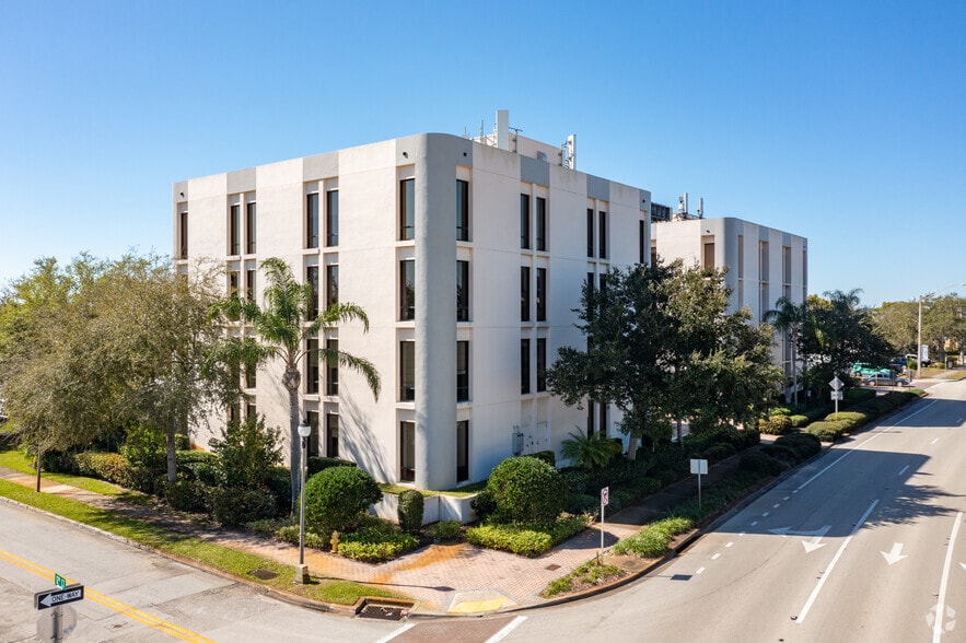 More Photos Of 1201 19th Pl, Vero Beach Medical For Lease