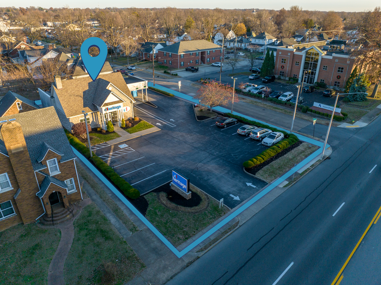 Primary Photo Of 1819 Frederica St, Owensboro Bank For Lease