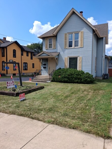 Primary Photo Of 442 N Lake St, Aurora Office For Sale