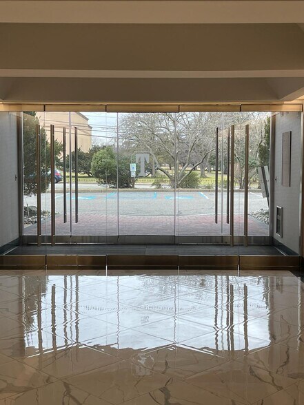 More Photos Of 100 Davidson Ave, Somerset Office For Lease