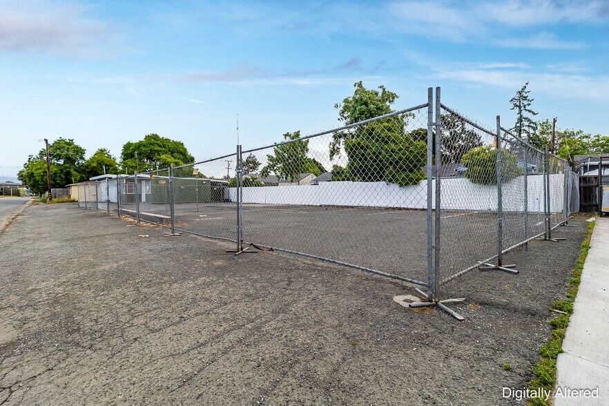 More Photos Of 1966 Broadway St, Vallejo Storefront For Sale