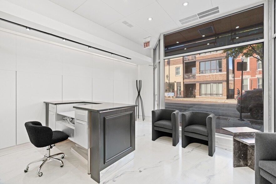 More Photos Of 1915-1917 N Damen Ave, Chicago Storefront For Sale