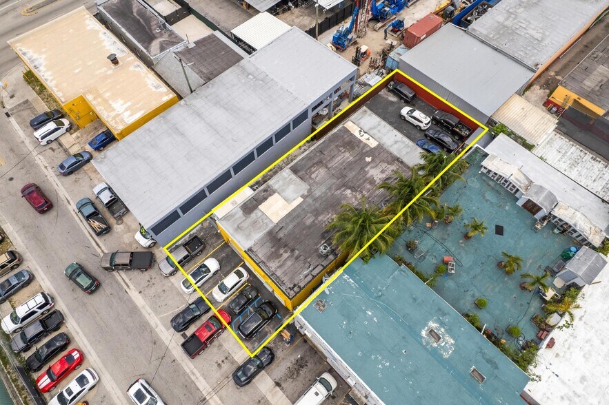 More Photos Of 2726 NW 35th St, Miami Industrial For Sale