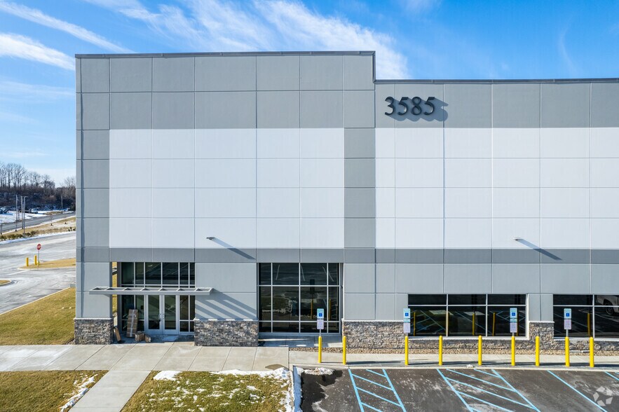 More Photos Of 3585 S Church St, Whitehall Distribution For Lease