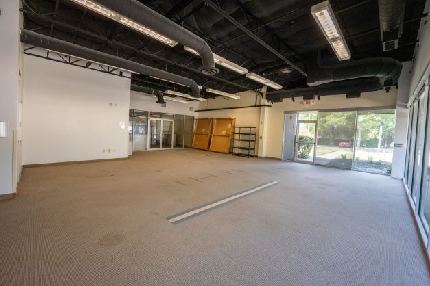 More Photos Of 1320 W Walnut Hill Ln, Irving Medical For Sale