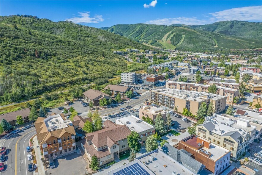 More Photos Of 2052 Prospector Ave, Park City Storefront Retail Office For Lease