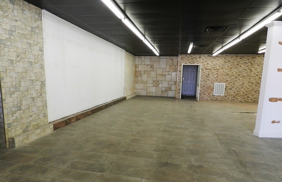 More Photos Of 900 N Nelson, Fort Stockton Freestanding For Lease