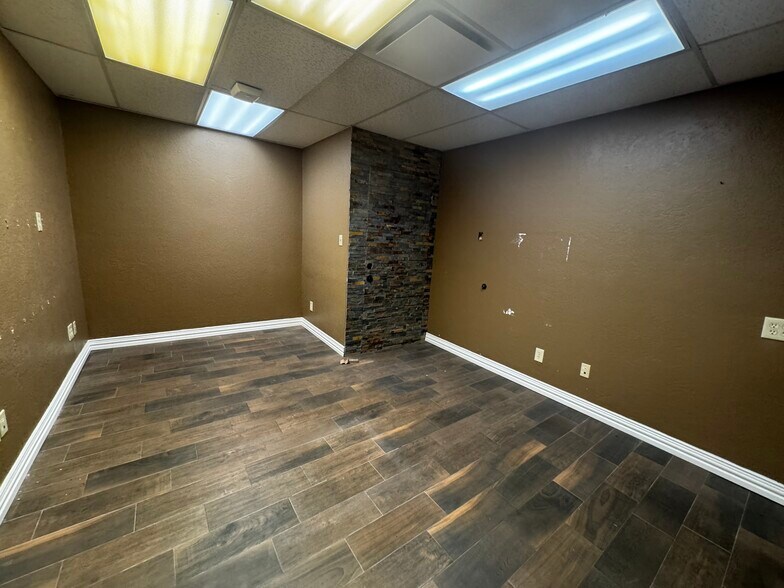 More Photos Of 3319 N Grimes St, Hobbs Office For Lease