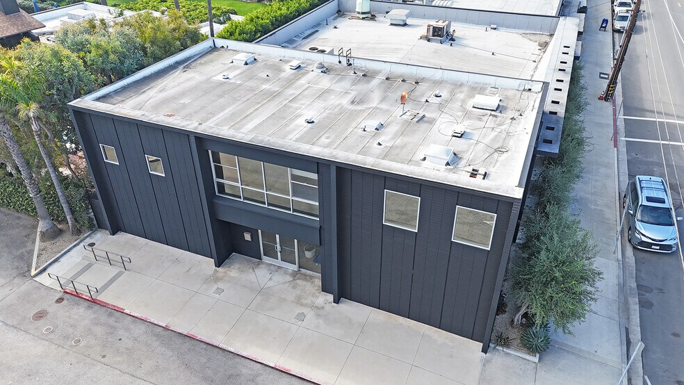 More Photos Of 23676-23712 Malibu Rd, Malibu Office For Lease