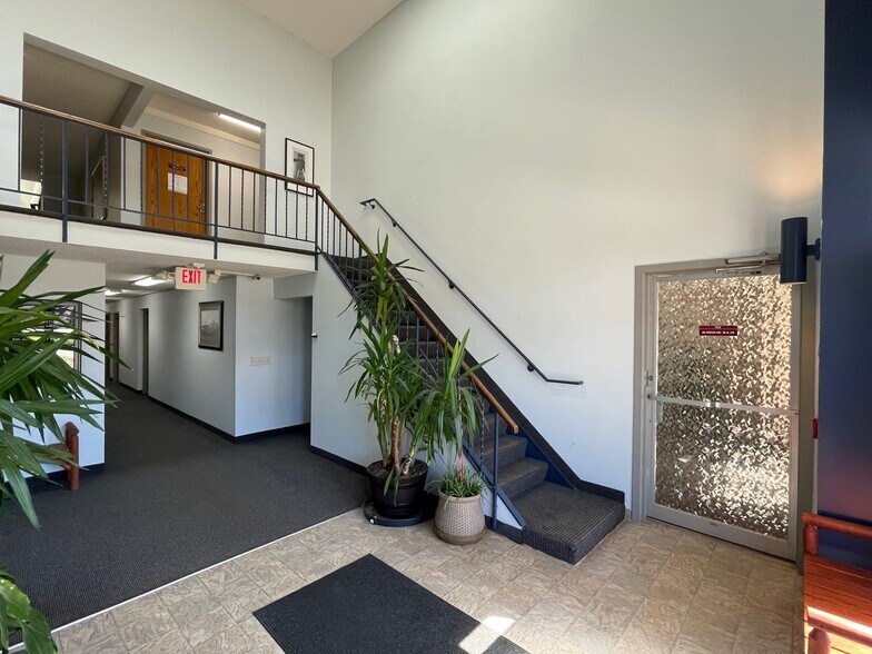 More Photos Of 303 21st St, Newport General Retail For Lease