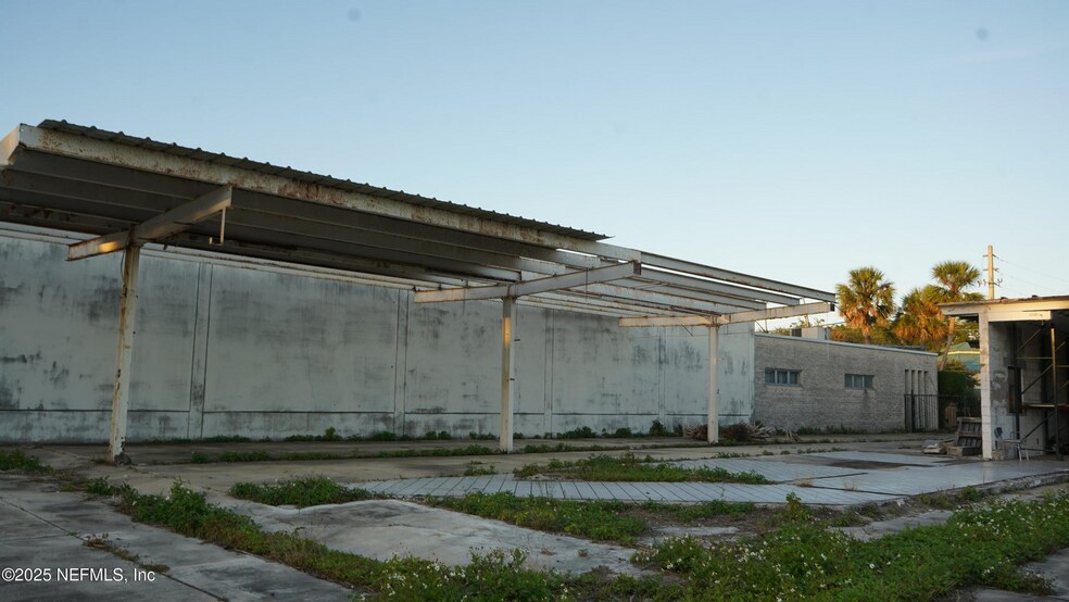 More Photos Of 3366 Philips Hwy, Jacksonville General Retail For Lease